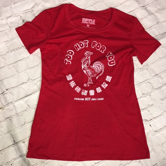 Graphic Tee bundle sizes M-L - Picture 4 of 5